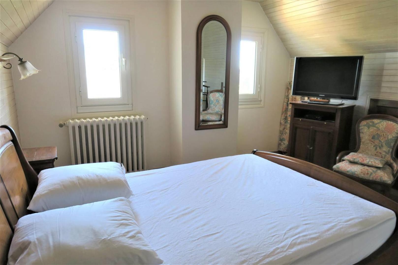 Maison Avec Wifi, Jardin, à 900m De La De Trestraou à Ref 849 * Perros-Guirec